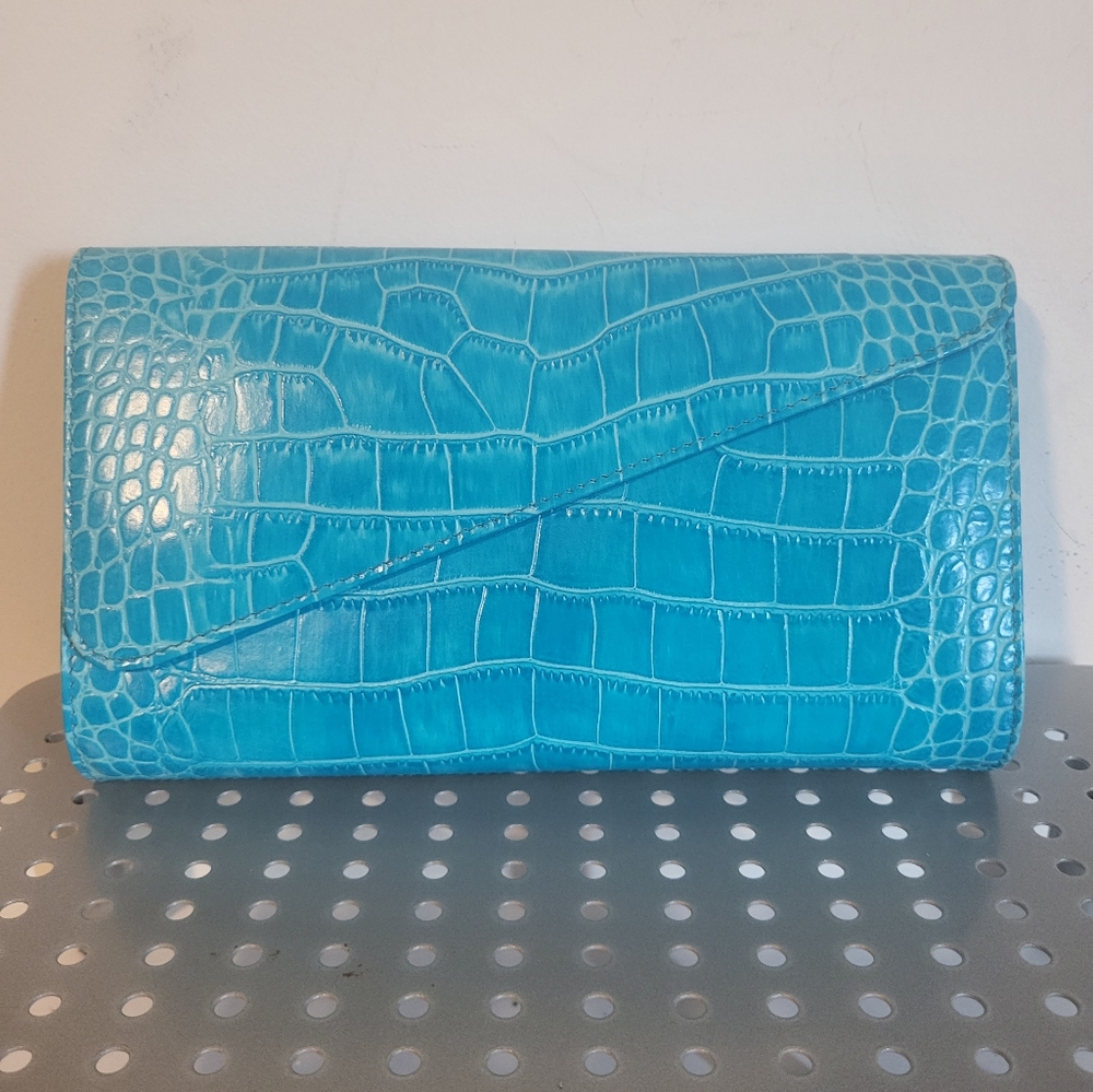 NWOT DANIER LEATHER CLUTCH WITH CROSSBODY STRAP
